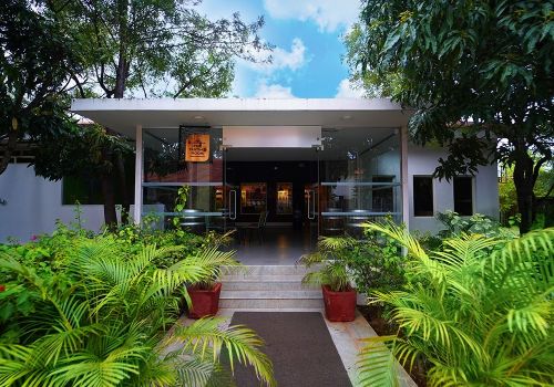 Sula Vineyards – Elegant Calm in the Vines